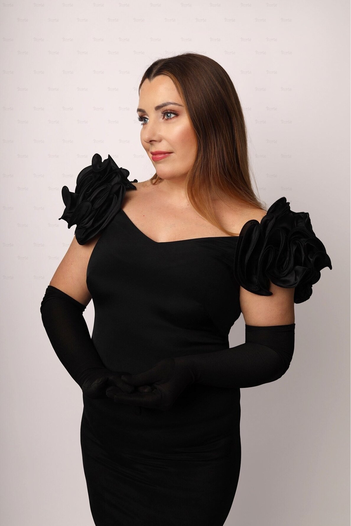 Juoda suknelė 3 Juoda suknelė 3