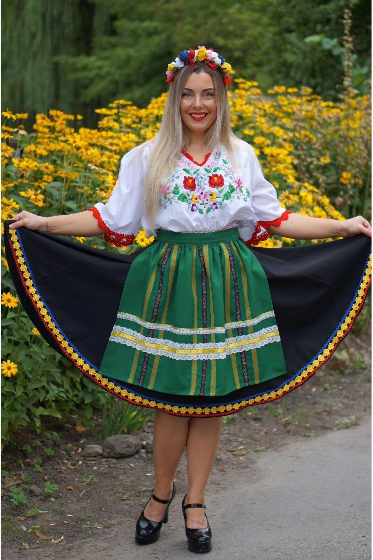 Lenkaitės kostiumas 2