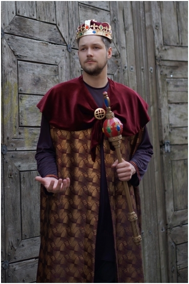 Lietuvos karaliaus kostiumas 2