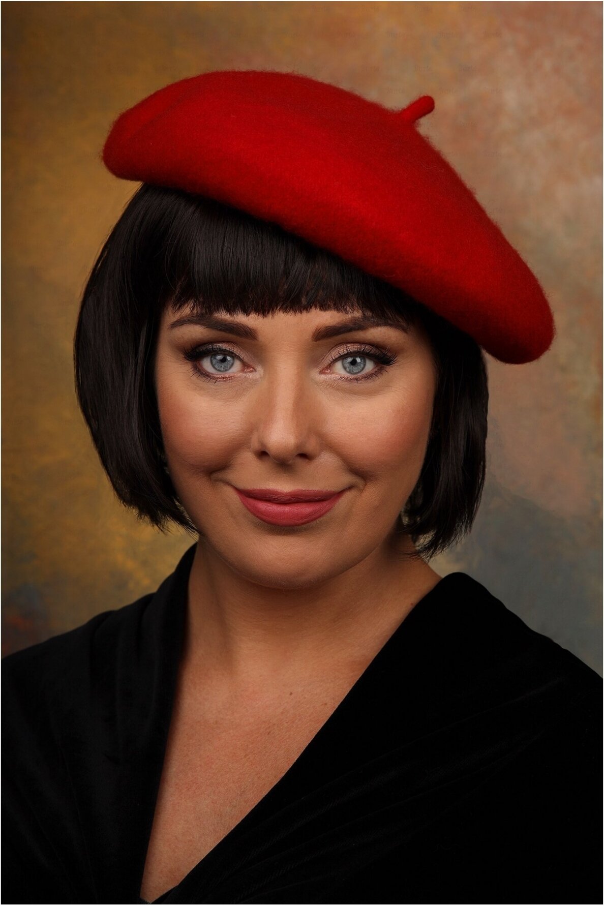 Raudona beretė 1