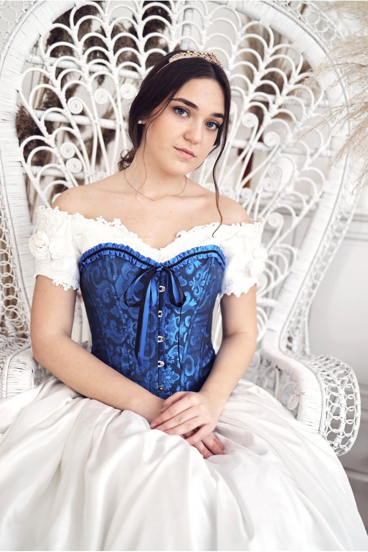 Senovinė suknelė 3 Senovinė suknelė 3