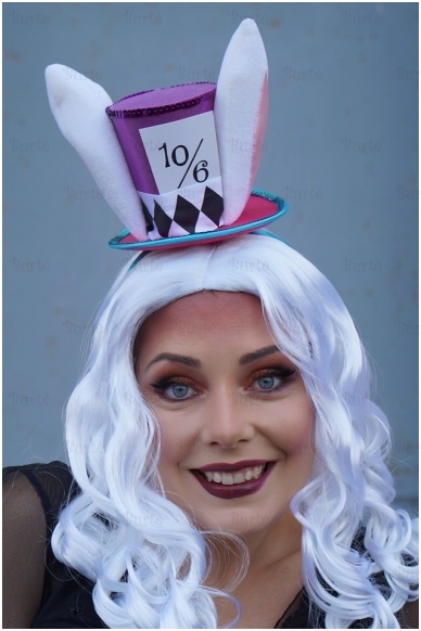 Skrybėlaite "Alisa stebuklų šalyje" 2