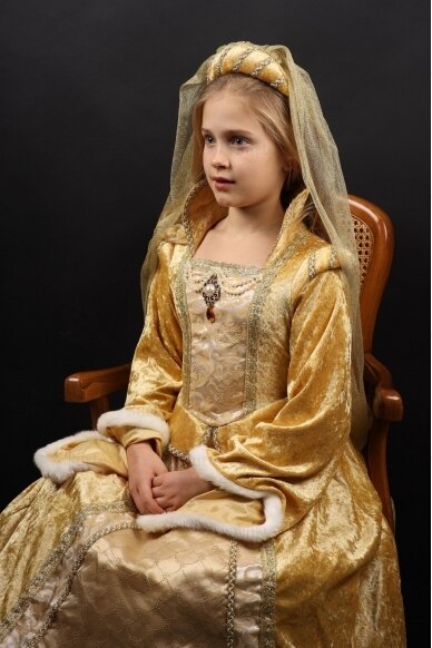 Prabangi karalienės (princesės) suknelė 1